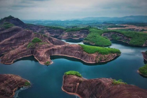 康輝旅游網(wǎng)<遇見><櫻落郴州>廣州往返湖南，莽山五指峰+東江湖+高椅嶺櫻花茶場(chǎng)，雙高3天