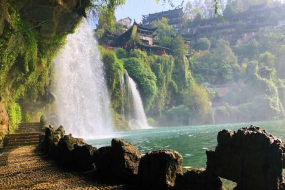 康輝旅游網(wǎng)【嗨玩湘西】韶山 長(zhǎng)沙 天門山 土司城 芙蓉鎮(zhèn) 邊城茶峒 鳳凰古城 雙高4天