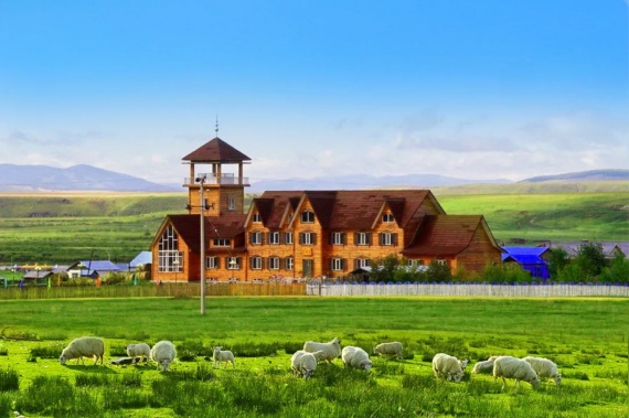 康辉旅游网<梦幻西黄>5-6月QG广州出发贵州黄果树+西江千户苗寨+龙里油画大草原双动4天