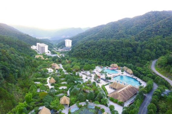 康辉旅游网【端午节不加收】食足3餐 广州往新丰云天海温泉度假村泡含氡温泉 玩山泉水泳池2天