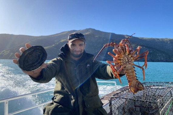 康辉旅游网广州直飞春节出游新西兰纯南岛海陆空10天出海捕捉野生龙虾鲍鱼