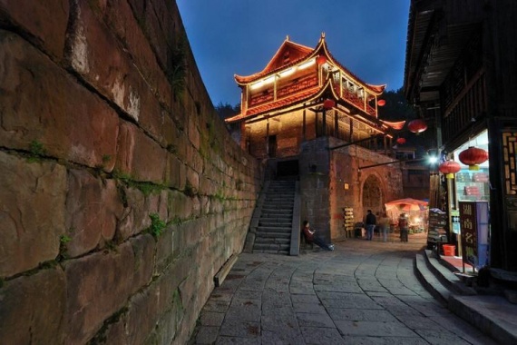 康辉旅游网<经典>GM1-2【 全景湘西游】韶山·伟人故居·铜像广场天门山国家森林公园5天