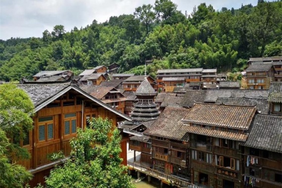 康辉旅游网<半自由行>肇兴半自由行2天，肇兴侗寨+堂安梯田+四钻豪华住宿