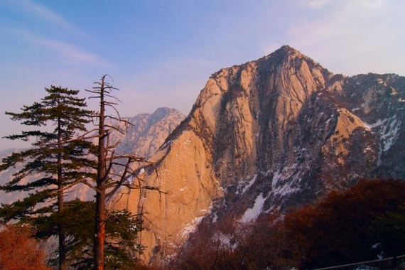 康辉旅游网<特惠>广州往返西安 全景陕西 兵马俑、华山、壶口瀑布、红色延安双飞5天（春节）