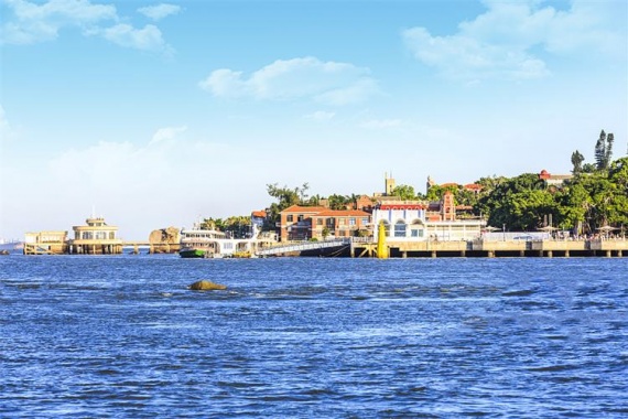 康辉旅游网广州往返厦门鼓浪屿、厦门大学、山海健步道、沙坡尾 纯玩双动4天，走进厦大DM