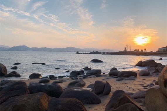 康辉旅游网<台海荣耀>广州往返东山岛、南靖云水谣、海上看金门、鼓浪屿、平潭岛动车6天