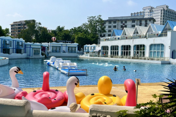 康辉旅游网【从化.直通车】食足6餐 广州往返从化圣托利温泉庄园地中海式温泉小镇3天半自助游